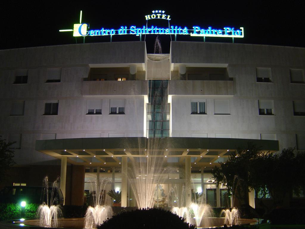 Hotel Centro Di Spiritualita Padre Pio San Giovanni Rotondo Exterior foto